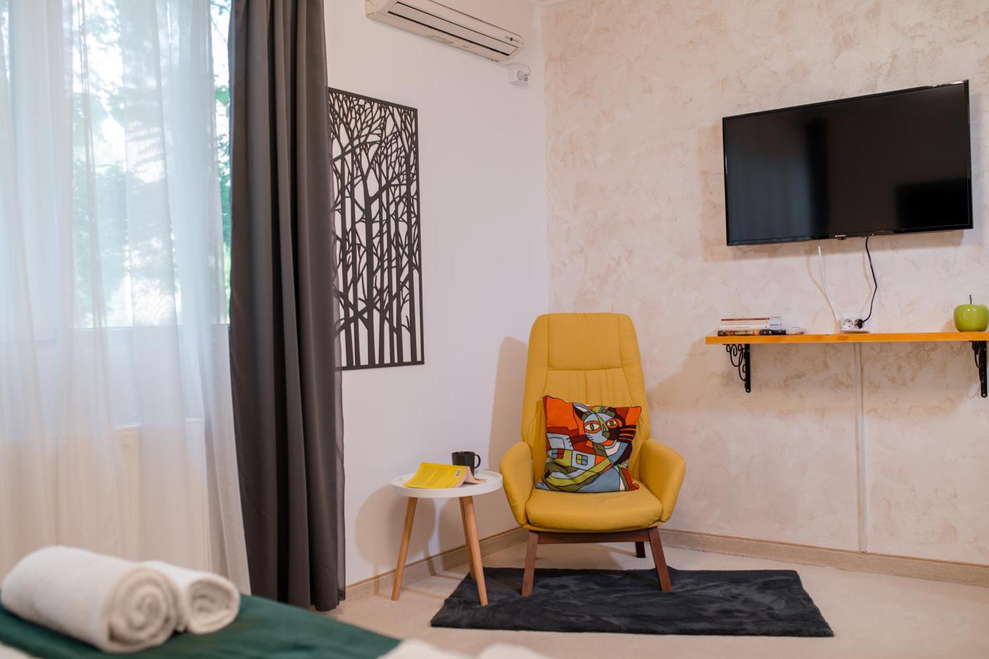 New Iorga3 Oldcity Selfcheckin Timisoara Ngoại thất bức ảnh